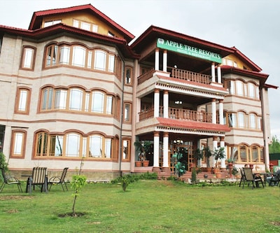 Apple Tree Resort